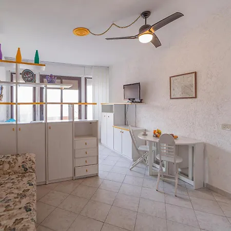 Apartment Casa Michela La Maddalena (Sassari)